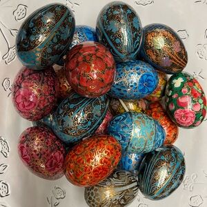 Colorful Decorative Eggs Set